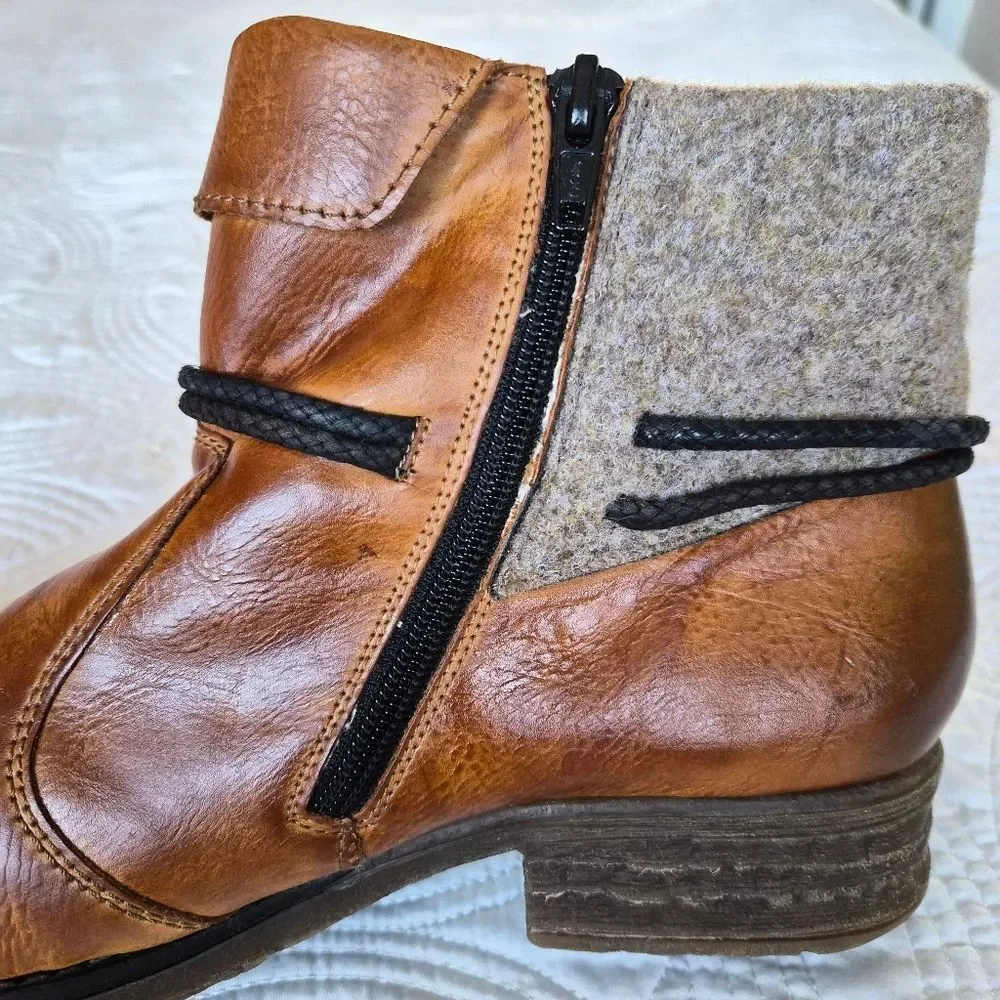 VGUC Rieker Fee 93 Cuffed Bootie EU 42
